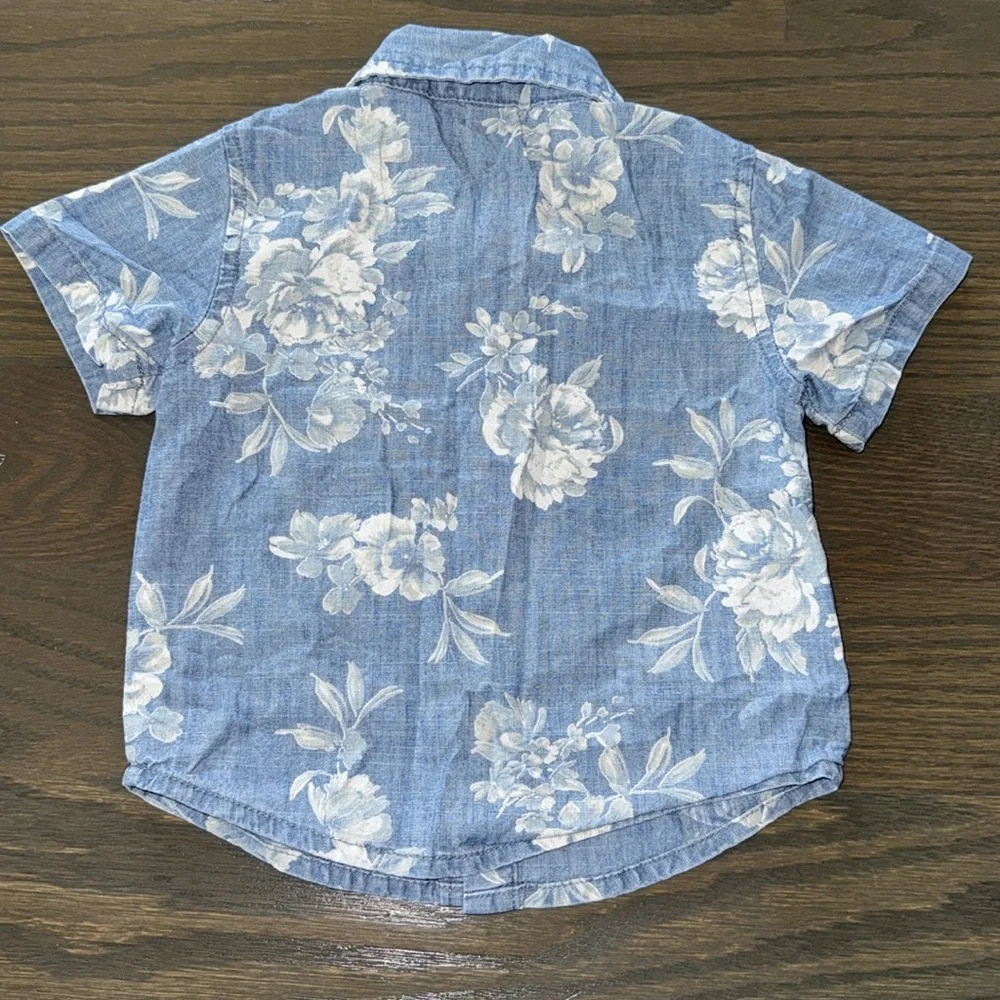 Old Navy Short-Sleeve Floral Chambray Shirt 6-12M